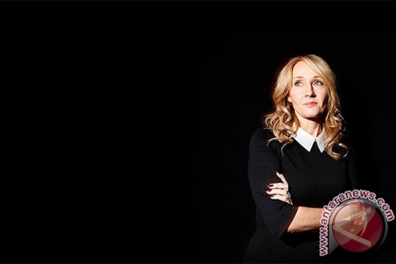 J.K. Rowling Berpisah dengan Harry Potter Lewat 