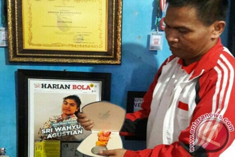 Prestasi Sri wahyuni di Olimpiade Membanggakan Keluarga