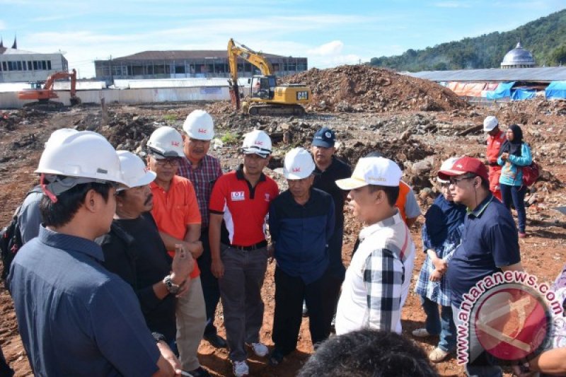 PARIWARA PADANG PANJANG - Pembangunan Pasar Tak Ada Kendala