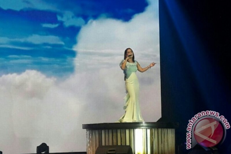 Sheila Majid Tampil Memukau di Bandung