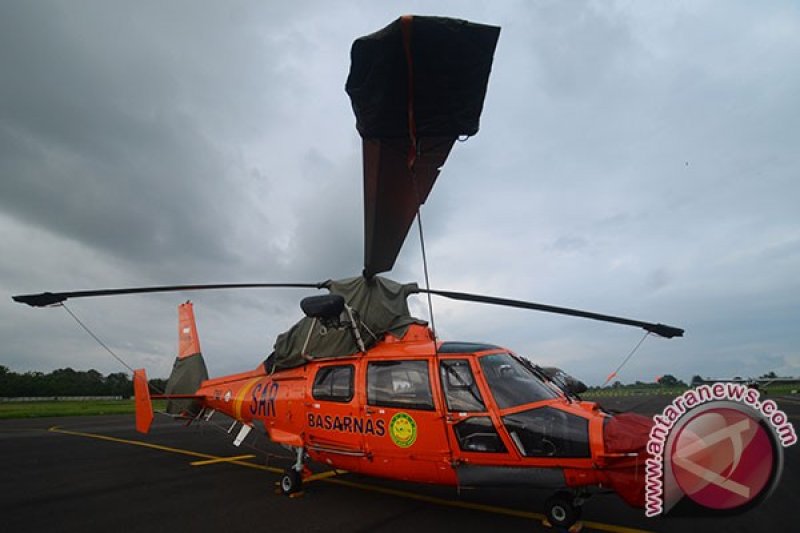 PTDI Serahkan Helikopter SAR Dauphin ke Basarnas