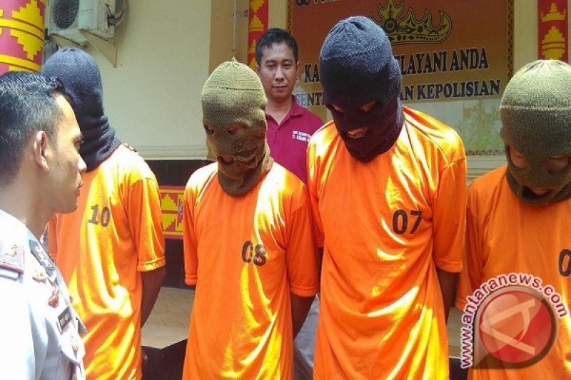 Tekab Polsek TKB tangkap kawanan penjambret
