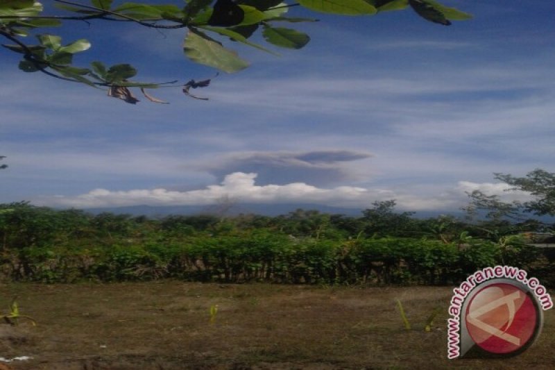 PVMBG Naikkan Status Gunung Rinjani Menjadi Waspada