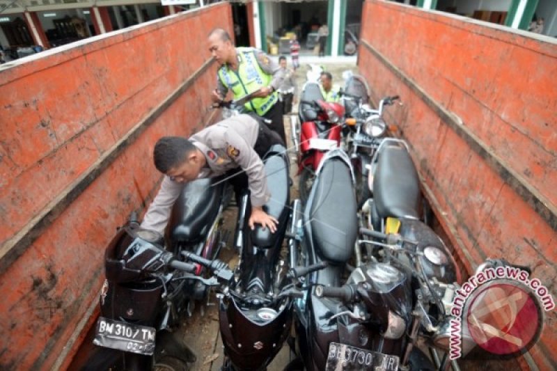 ANTISIPASI KEJAHATAN DI JALAN LINTAS SUMATRA