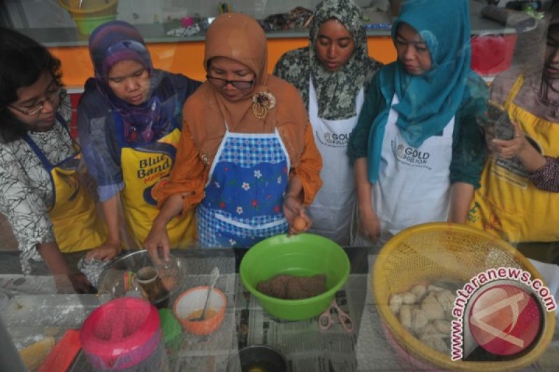 Pelatihan Membuat Pempek 