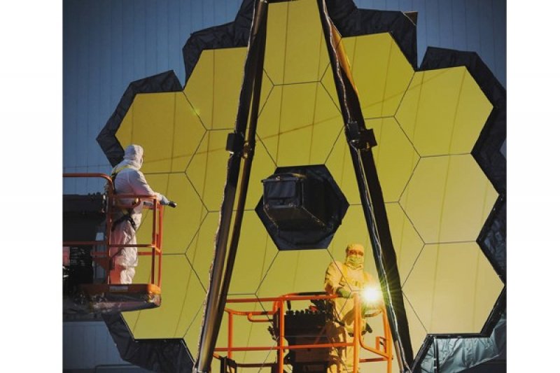 NASA Rampungkan Pembangunan Teleskop Antariksa Terbesar
