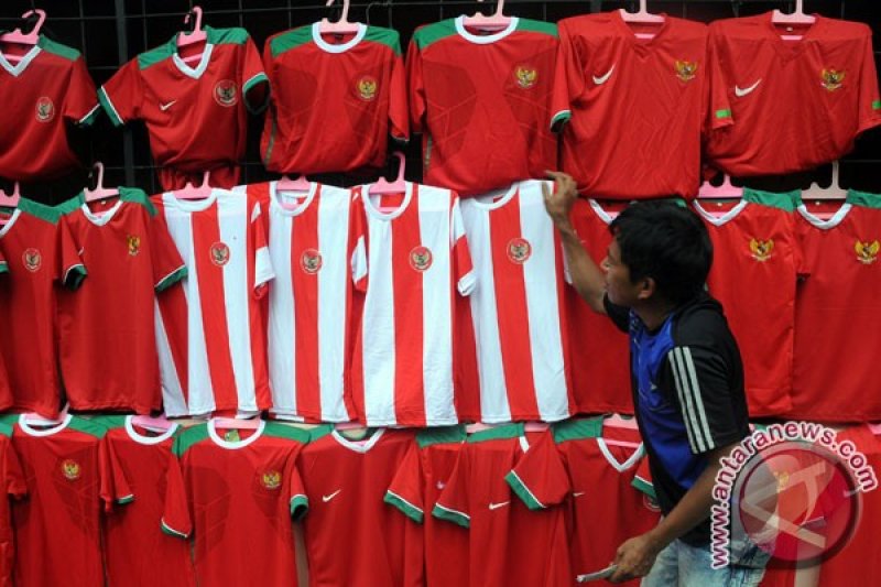 Penjualan Atribut Timnas Indonesia