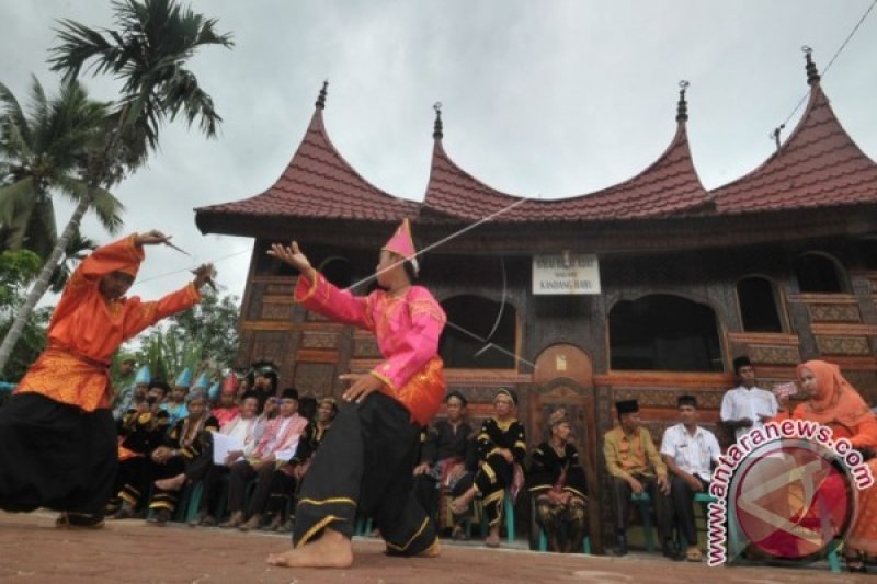 PELESTARIAN KESENIAN TRADISI MINANG