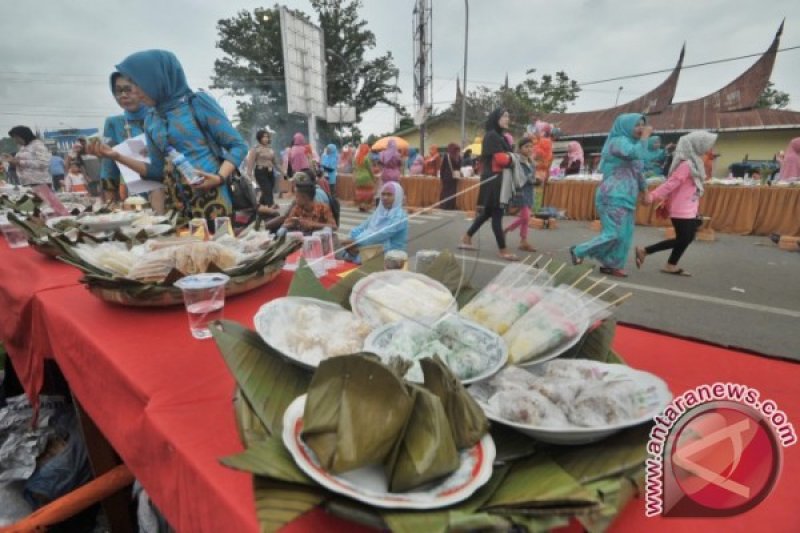 REKOR MASAKAN BERBAHAN UBI