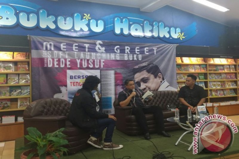 Dede Yusuf Luncurkan Buku 