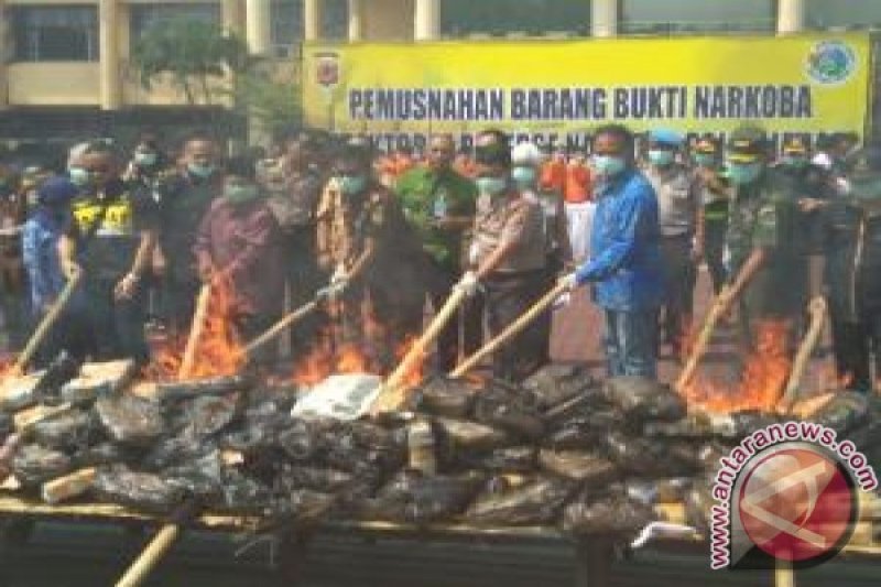 Polda Jabar Musnahkan Barang Bukti Narkoba 