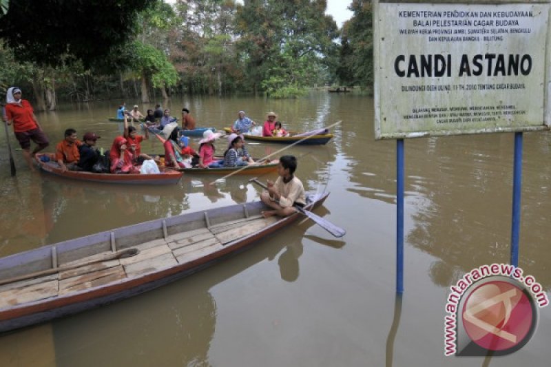 WISATA BANJIR CANDI JAMBI