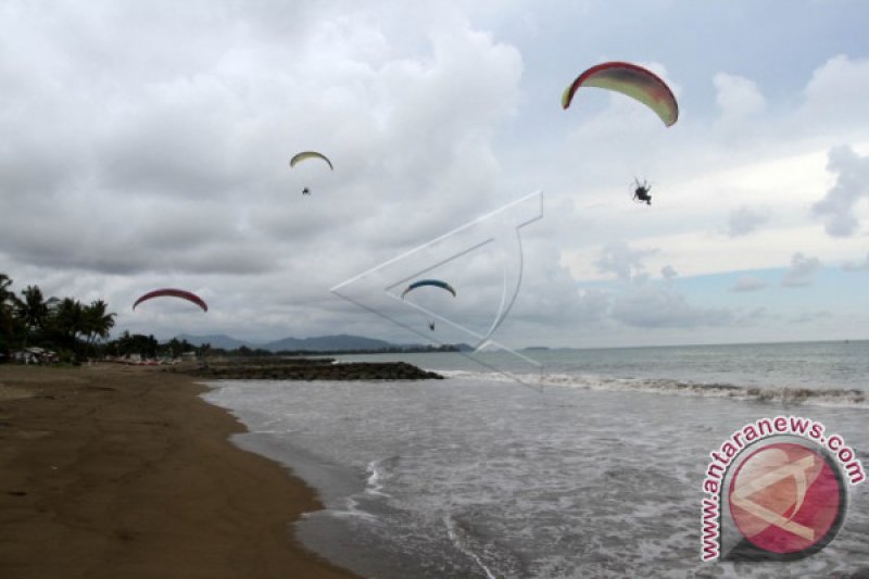 LATIHAN PARAMOTOR SUMBAR