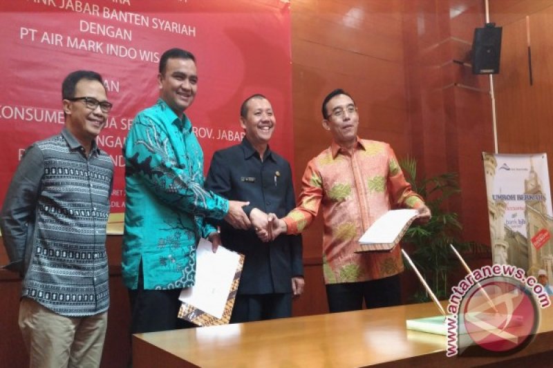 BJB Syariah Bantu Pembiayaan Umroh PNS Jabar 