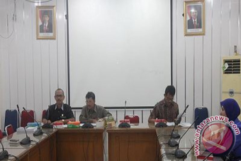 DPRD KOTA PADANG 01-2017