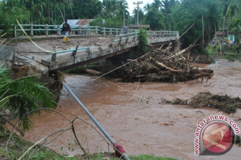 BANJIR BANDANG SIJUNJUNG