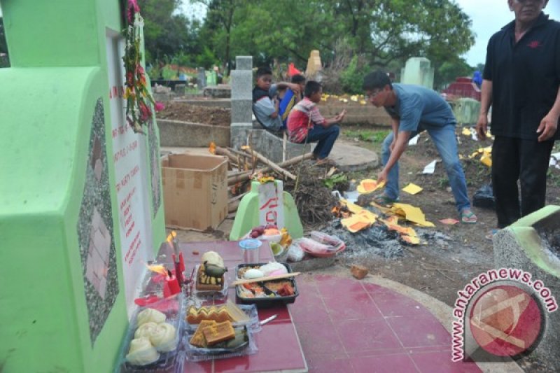 Tradisi Ceng Beng Di Palembang