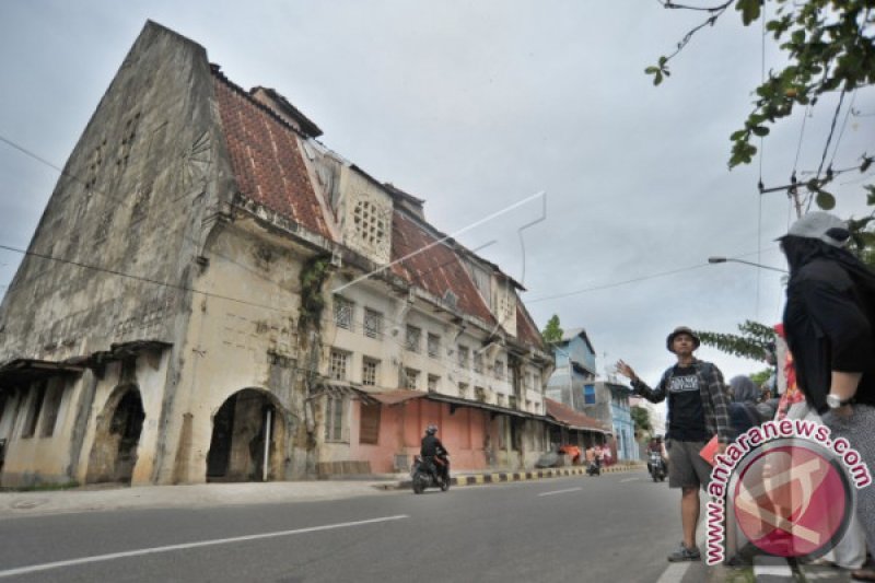 PADANG HERITAGE WALK