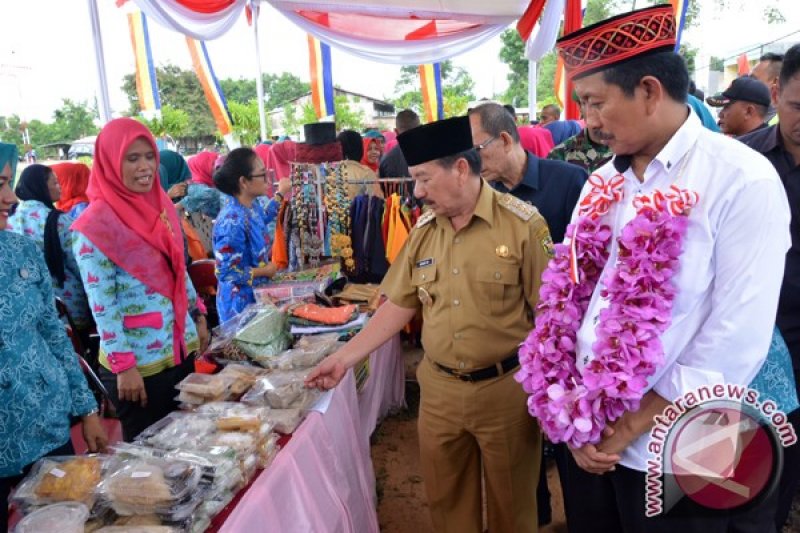 WALI KOTA TINJAU LOMBA KESRAK PKK-KB-KES 