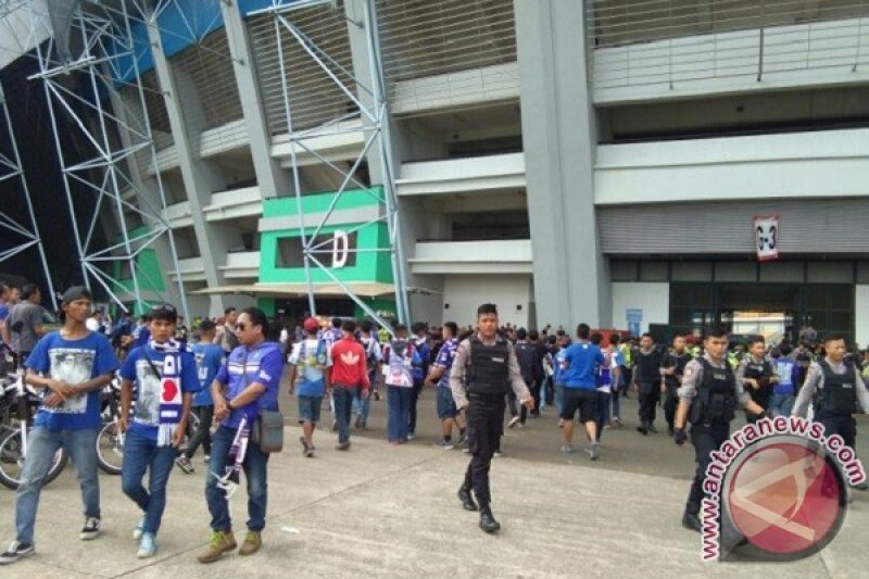 Bobotoh Mulai Padati Stadion GBLA