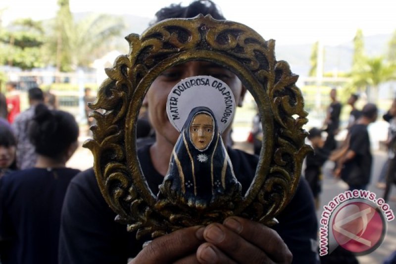 SEMANA SANTA LARANTUKA