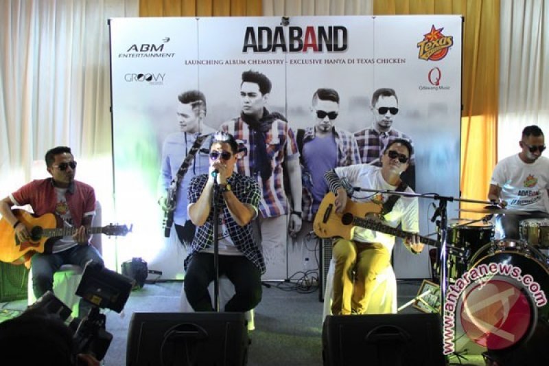 Ada Band-Once  Meriahkan HUT ke-56 Bank BJB           