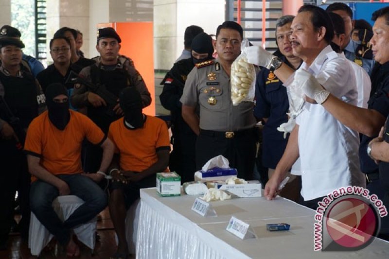 Tim Gabungan Gagalkan Penyelundupan Sabu Dalam Kapsul - ANTARA News