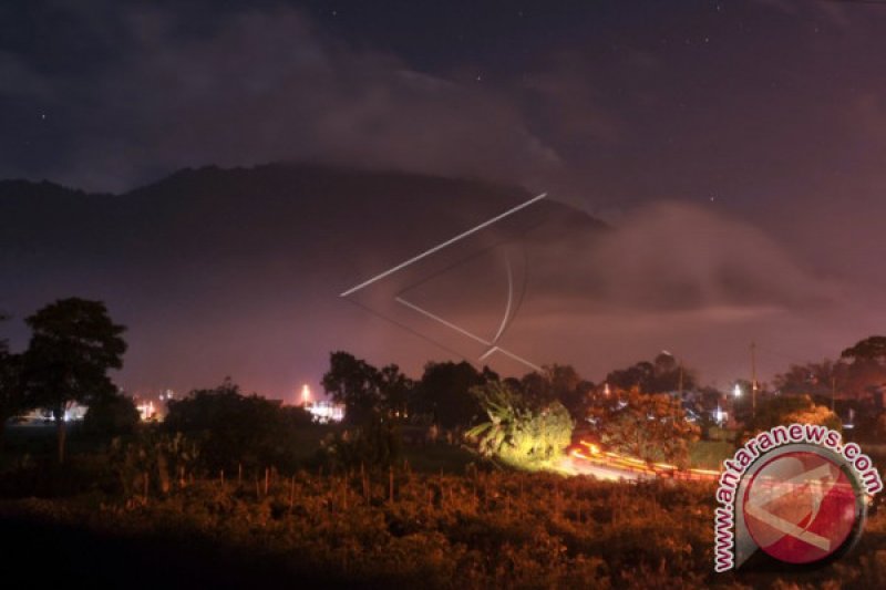 ERUPSI GUNUNG MARAPI