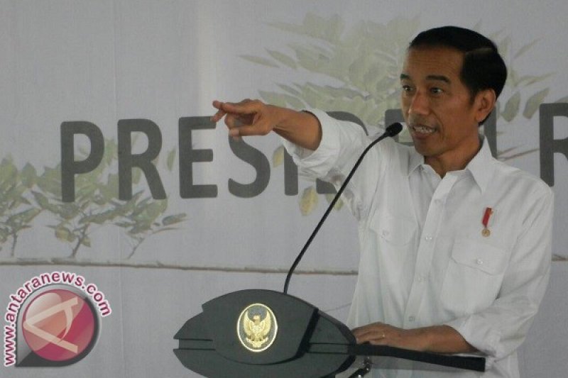 Jokowi serahkan 4 ribu sertifikat tanah untuk warga Jabar