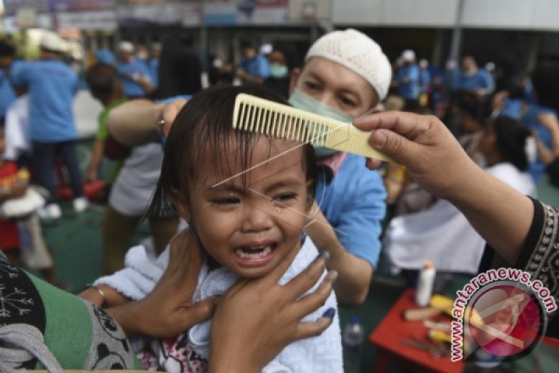 POTONG RAMBUT GRATIS