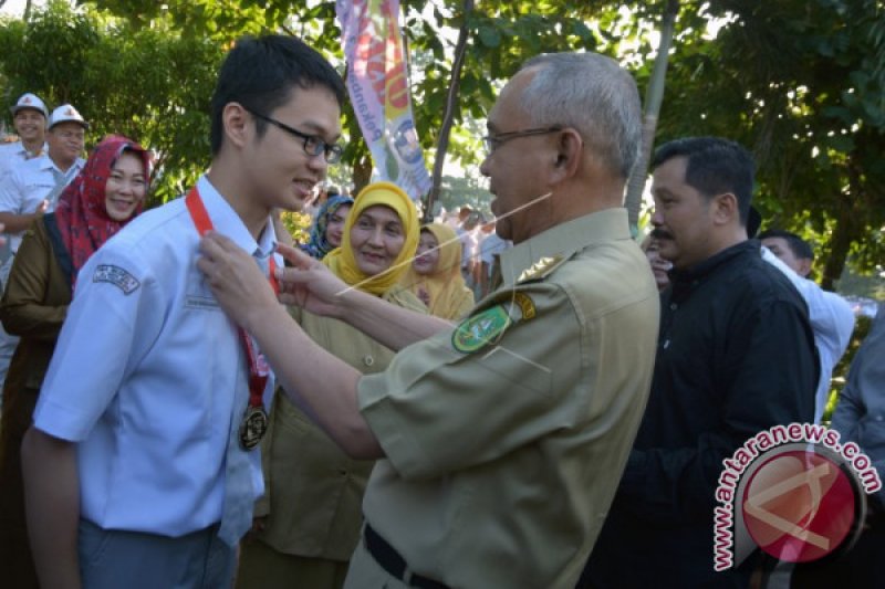 JUARA OLIMPIADE KIMIA INTERNASIONAL