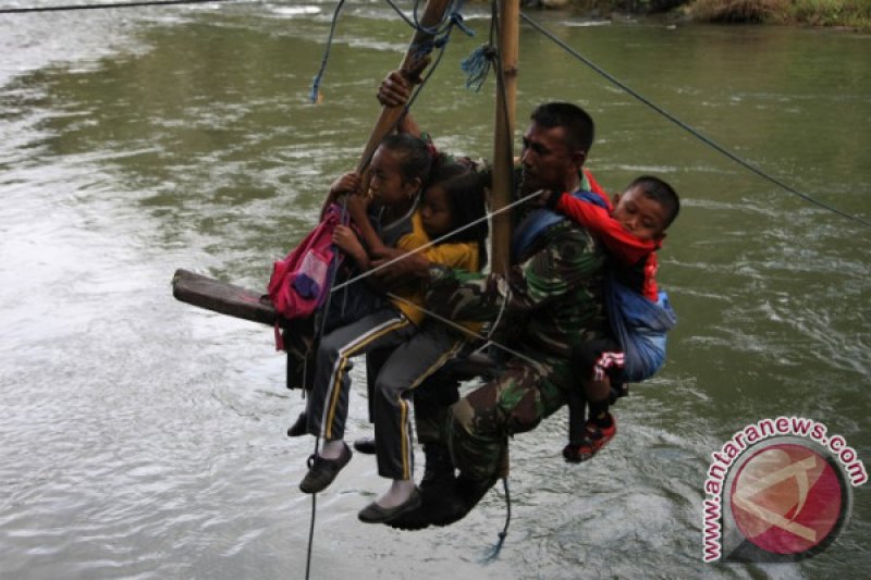 TALI PENYEBERANGAN DARURAT