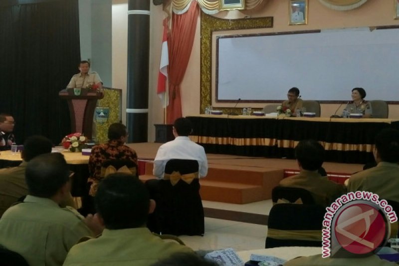 KUNJUNGAN  KETUA KOMISI IV DPR RI DI PADANG