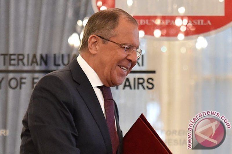 Menlu Rusia Sergey Lavrov tiba di Bali mewakili Presiden Vladimir Putin menghadiri KTT G20