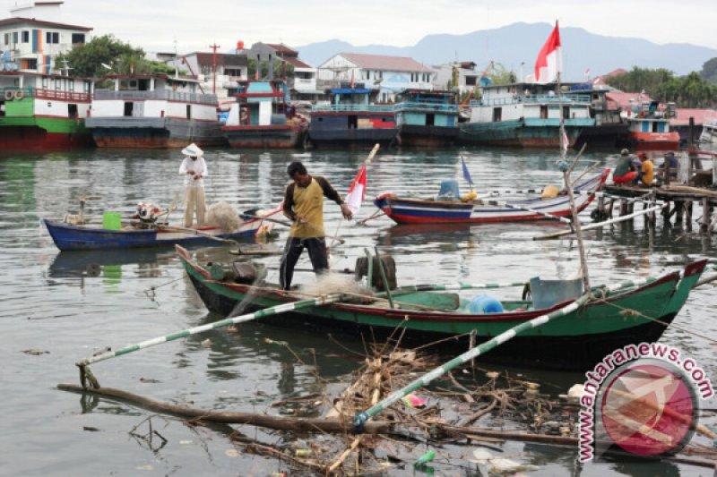 SAMPAH MUARA PADANG