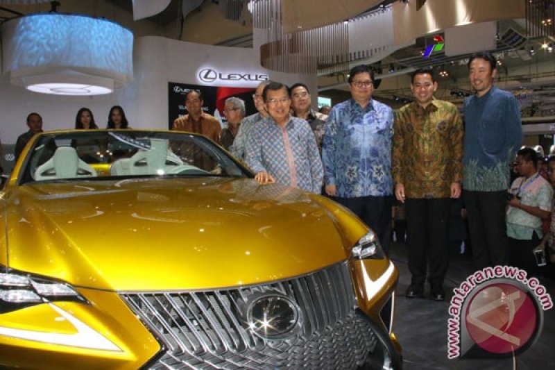 Wapres Tinjau Stan Lexus 