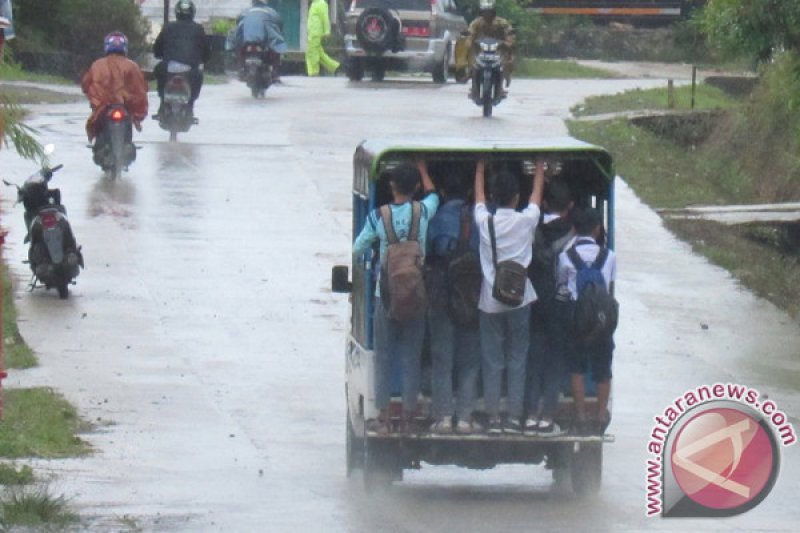 TRANSPORTASI DARAT MENTAWAI