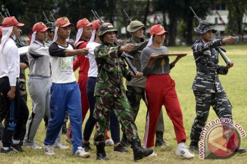 LATIHAN PASKIBRAKA SULUT