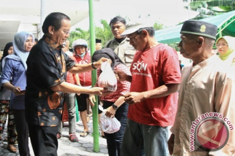 GUBERNUR BAGI-BAGI DAGING