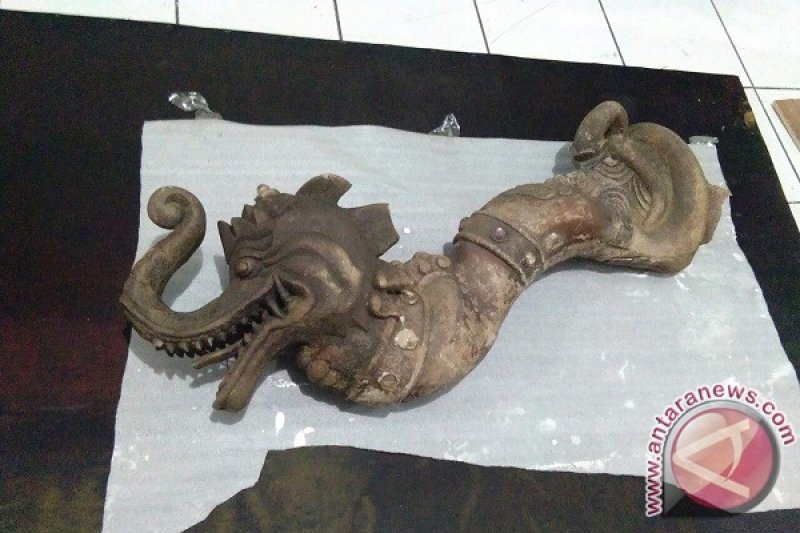 Artefak Arca Gegajahan Diserahkan ke Museum Sri Baduga