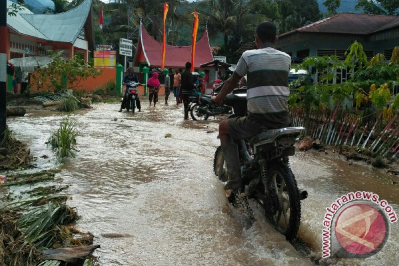 BANJIR SOLOK SELATAN