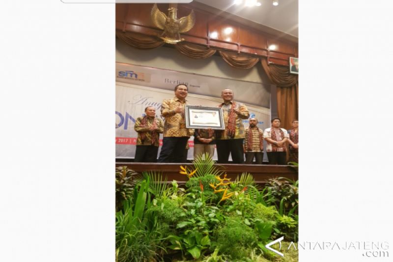 Sebelas Tokoh Peroleh Penghargaan Ikon Inspiratif Jateng