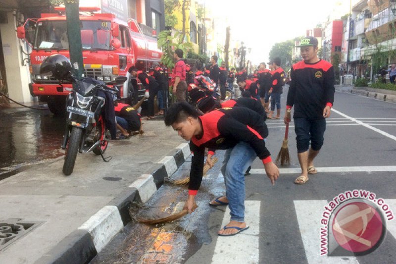 Gerakan Selasa Wage Malioboro Masih Fokus Kebersihan - ANTARA News ...