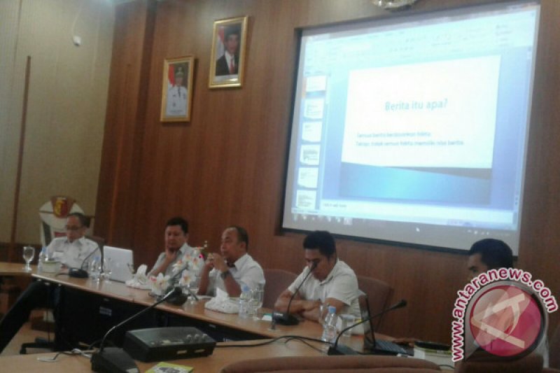 ANTARA SUMBAR BERIKAN BIMBINGAN TEKNIS JUARNALIS ONLINE 