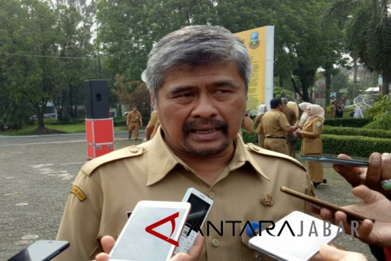 Empat partai dukung mantan Sekda Garut