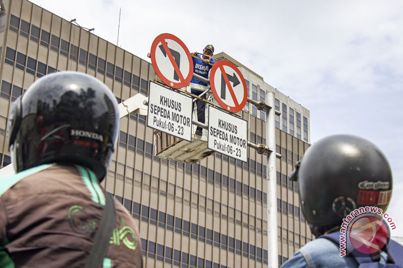 Cabut Pergub Larangan Melintas Motor 