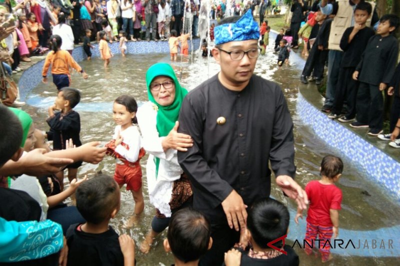 Ridwan Kamil sesalkan kericuhan saat debat