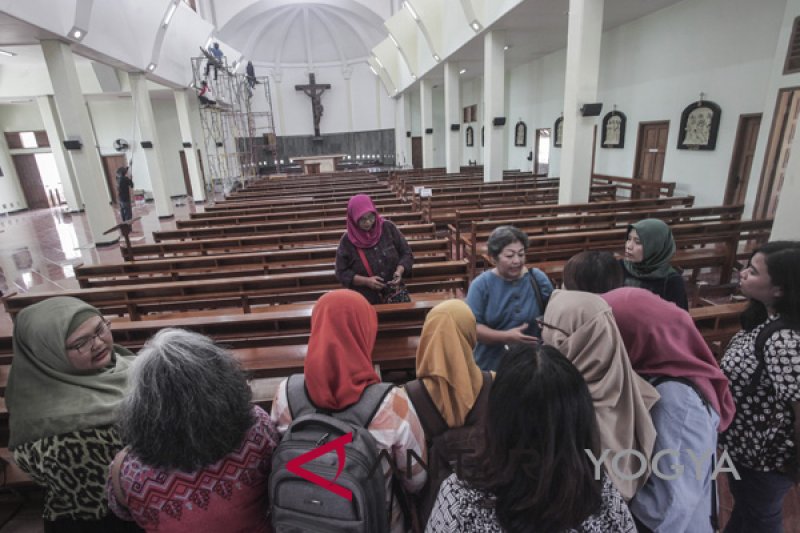 SRIKANDI LINTAS IMAN KINJUNGI GEREJA BEDOG