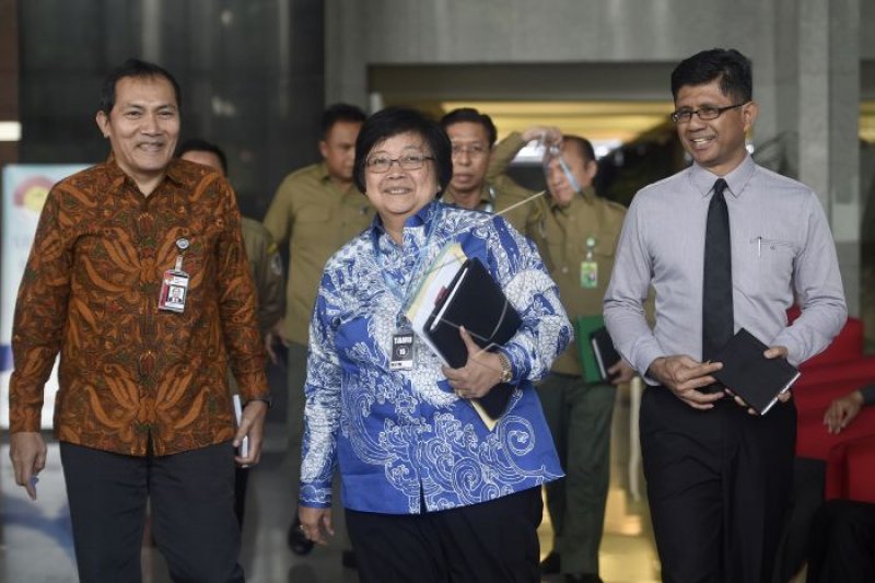 Menteri LHK mendatangi KPK terkait kasus Papua