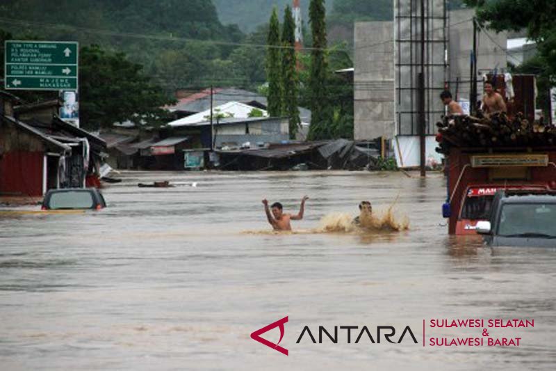 Banjir di Mamuju